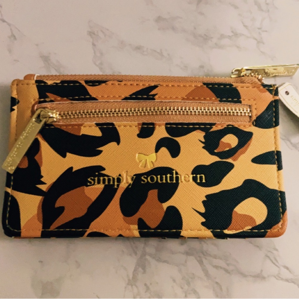 NWT! 🐆 Simply Southern Leather ID Wallet 🐾